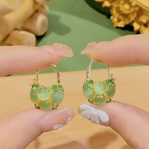 綠色貓眼石花籃耳環