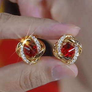 新款纏繞方形鋯石耳環