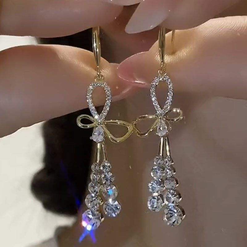 蝴蝶結鋯石耳環 