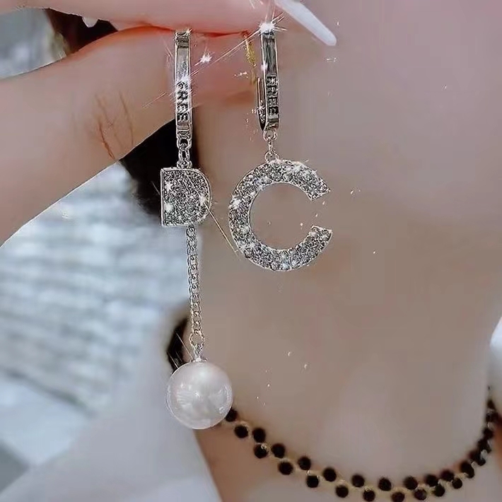 個性長款字母 AB款不對稱耳環