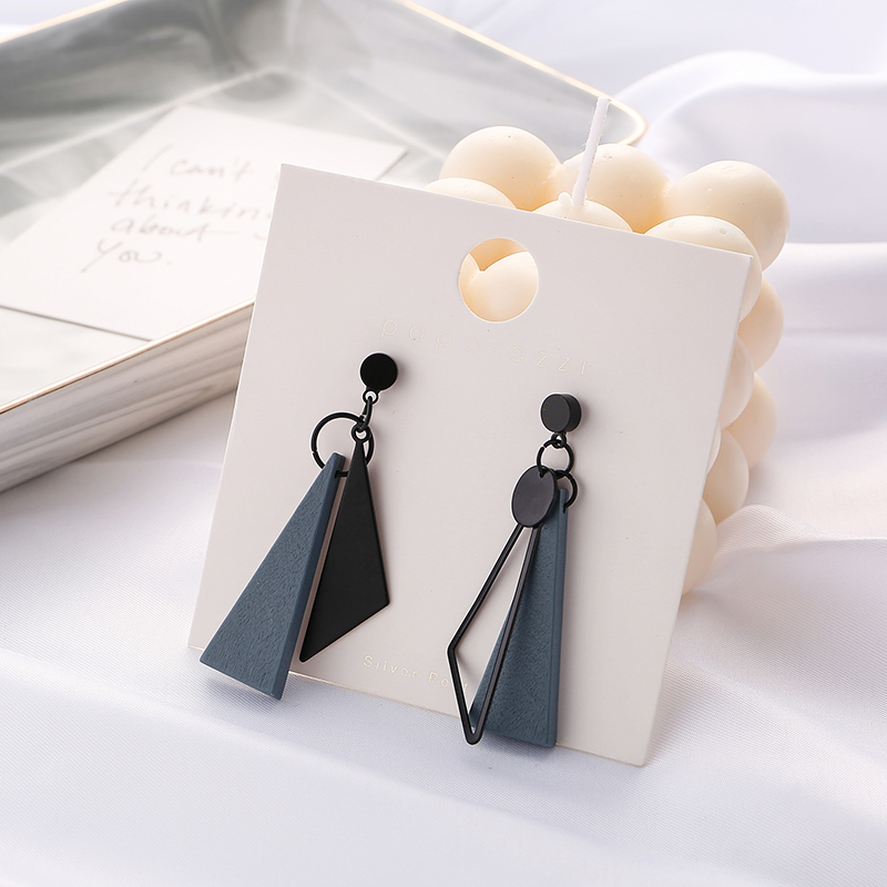 木質霧霾藍不對稱耳環