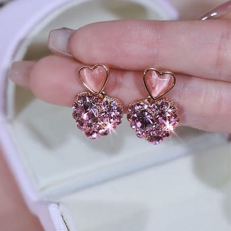 粉粉愛心鋯石耳環
