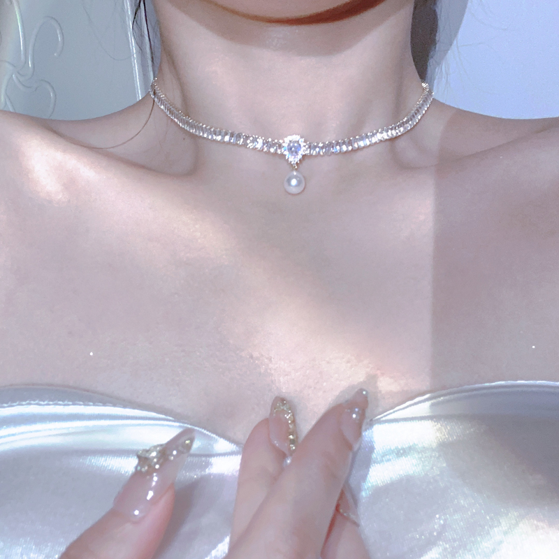 「在逃公主」新款滿鑽水滴珍珠鎖骨項錬