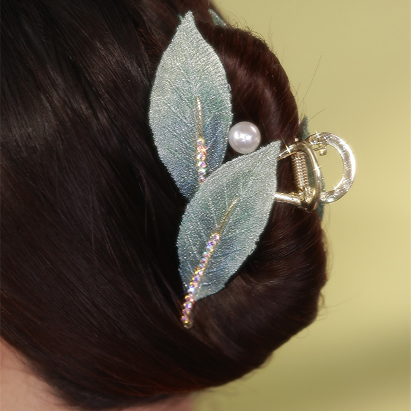 漸變藍色流蘇樹葉髮夾