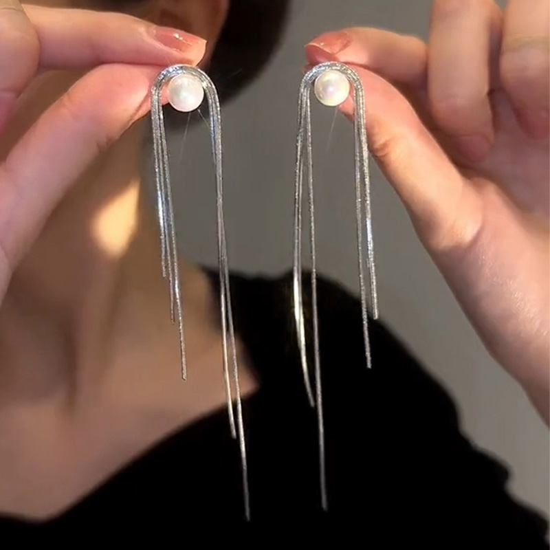 時髦滿天星珍珠耳環