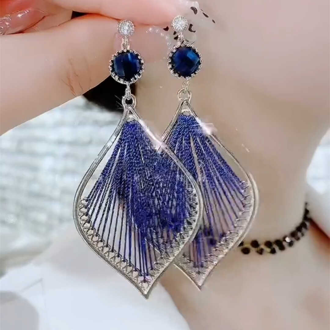 克萊因藍色孔雀尾流蘇耳環