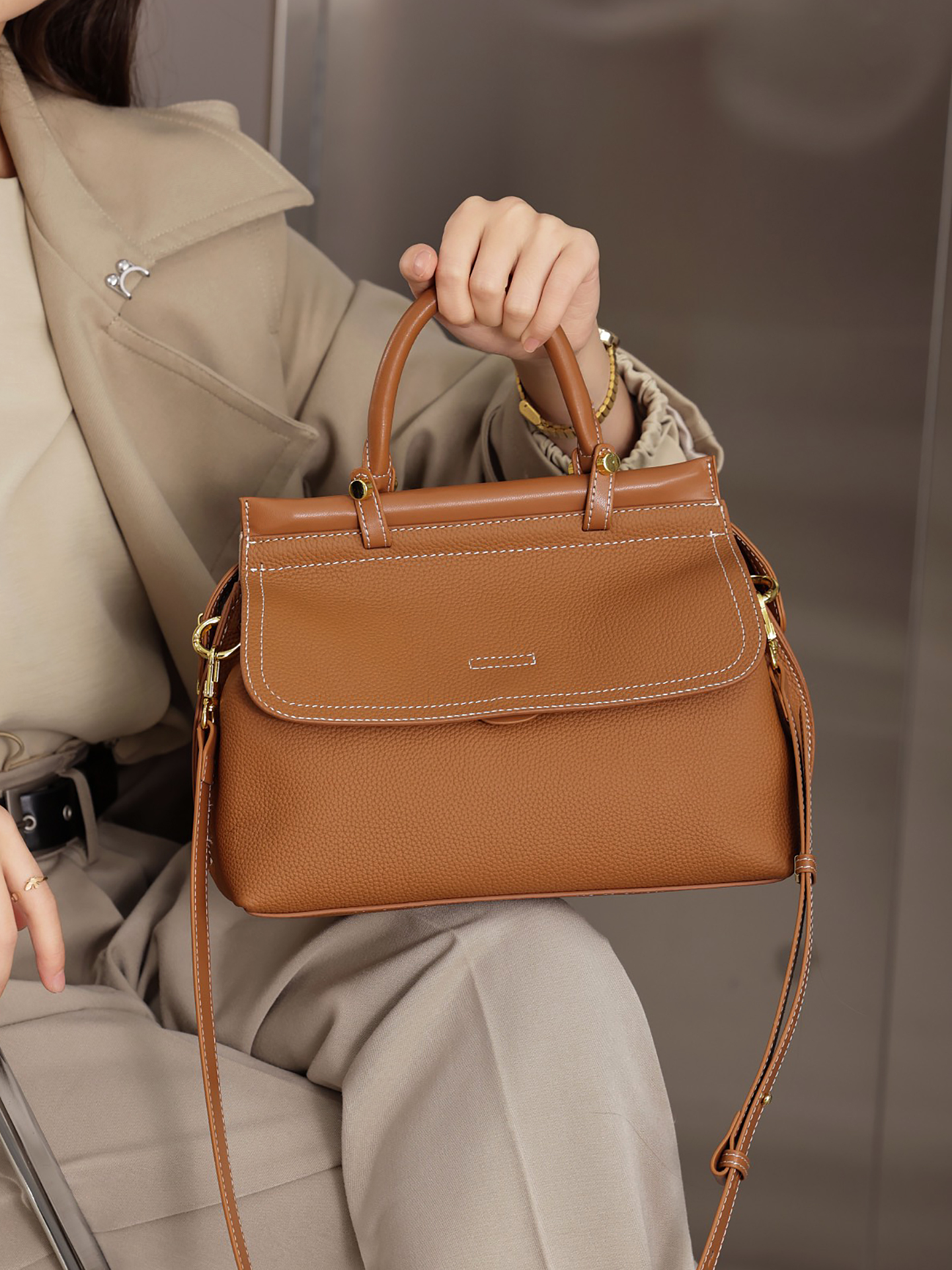 輕奢頭層牛皮手提包真皮斜肩包