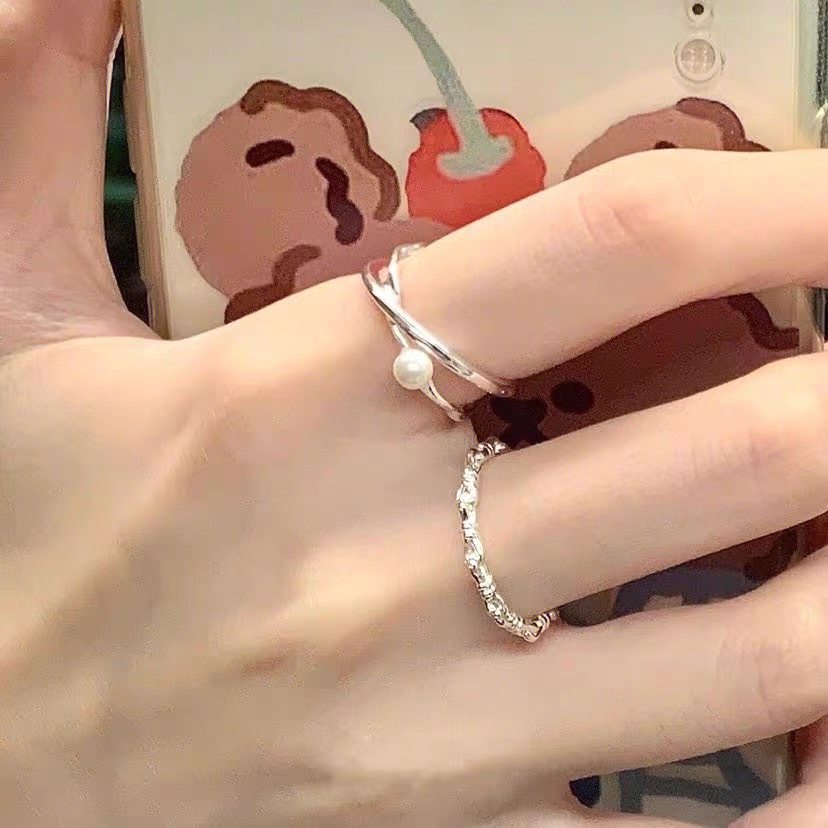 極簡高級感珍珠交叉戒指組