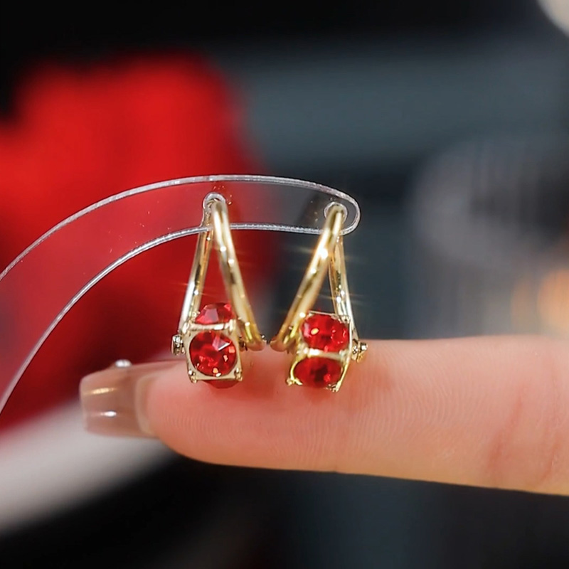 時來運轉紅色鑽石耳環