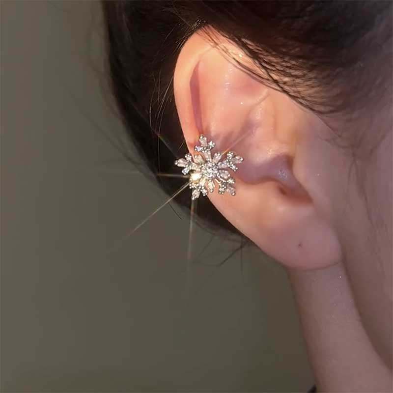 精緻小巧雪花耳骨夾耳環
