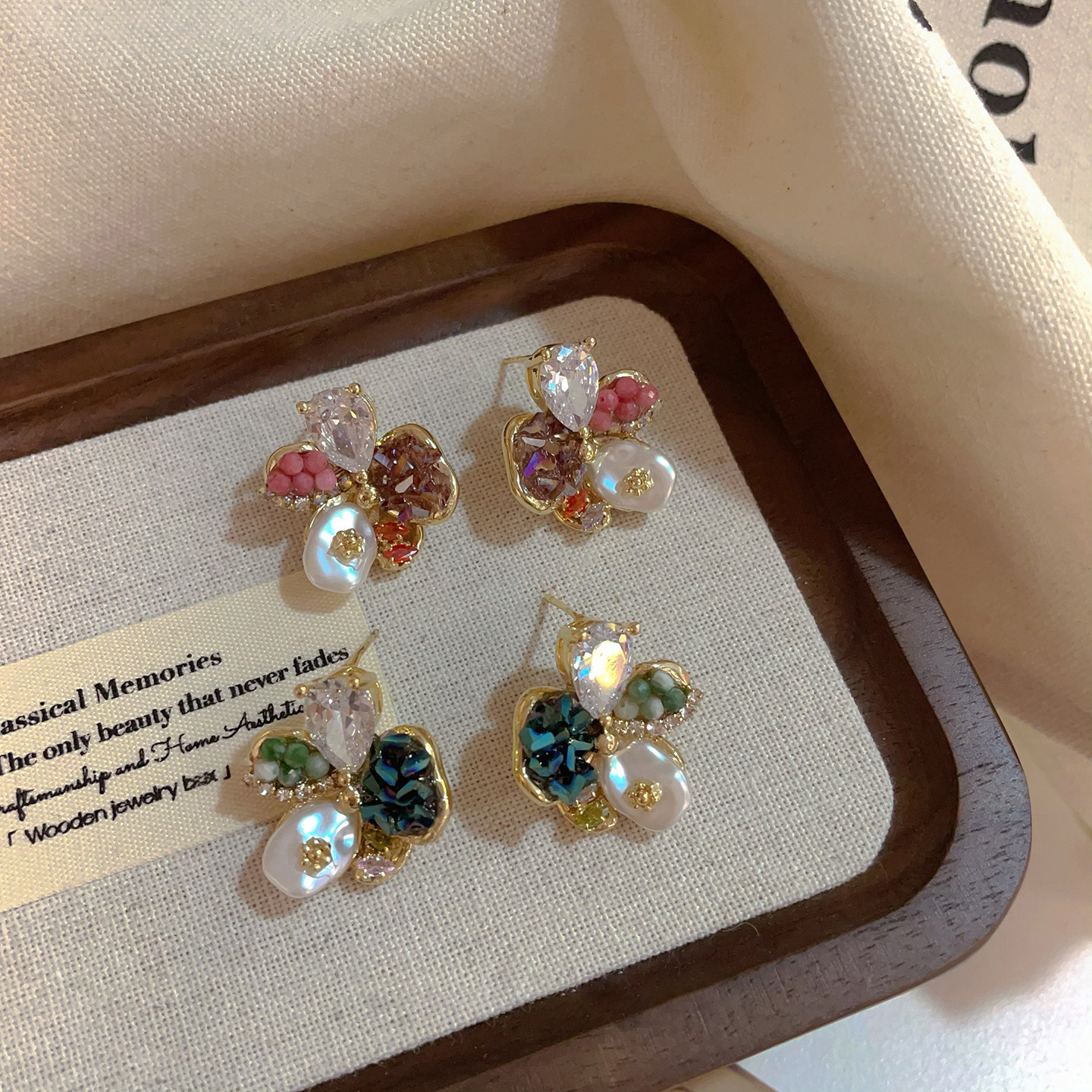 重工多彩水晶花朵耳環