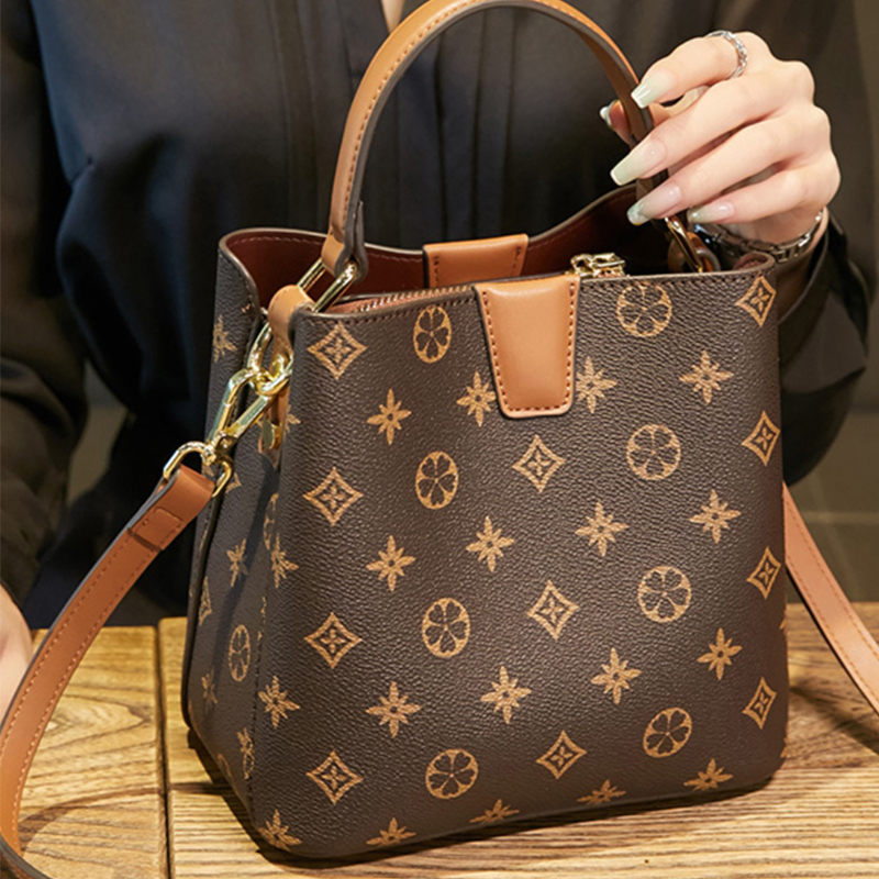 真皮水桶單肩斜背包