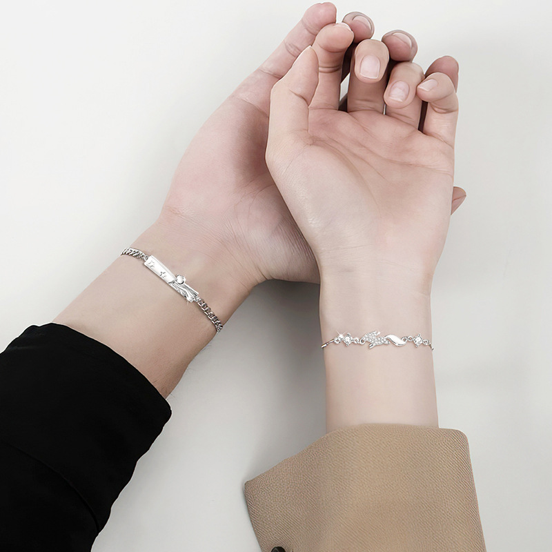 小王子與狐狸情侶手錬【999足銀】小王子在星球上守護著自己的玫瑰 亦如每個戀人守護自己的愛情