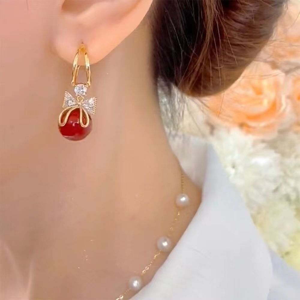 蝴蝶結紅珍珠耳環