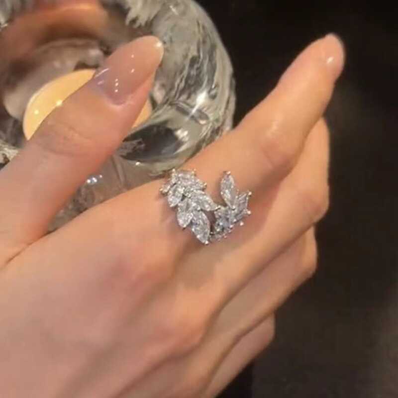 超閃鋯石樹葉開口戒指