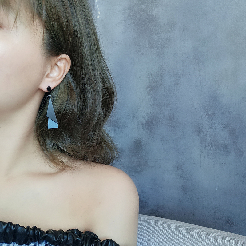 木質霧霾藍不對稱耳環