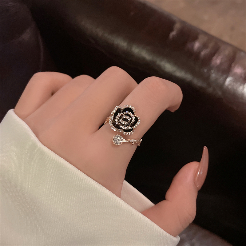 山茶花個性時尚戒指