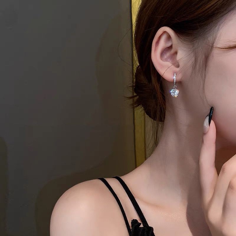 一克拉莫桑鑽氣質耳環
