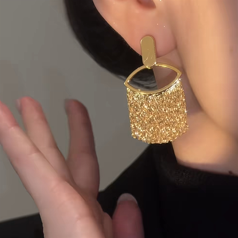 精緻復古金色流蘇耳環