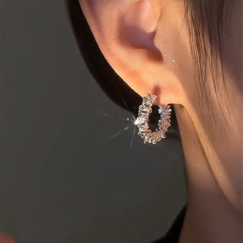 閃耀碎銀子圈圈耳環