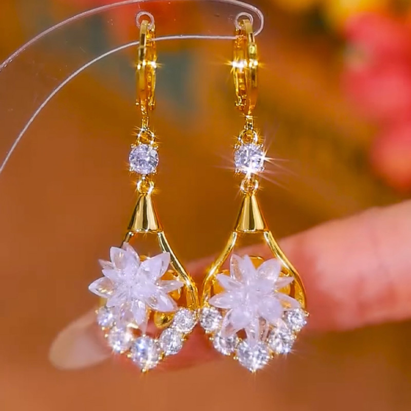 輕奢鑲鑽鋯石水晶耳環