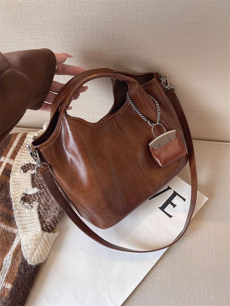 新款復古時尚斜肩包手提包