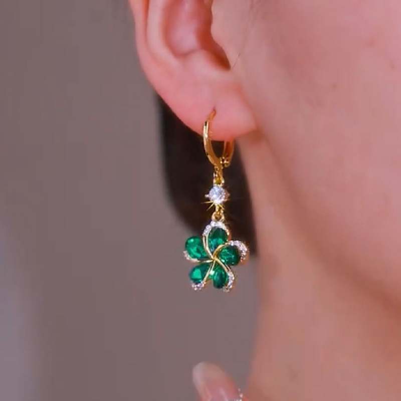 綠色花朵鋯石耳環