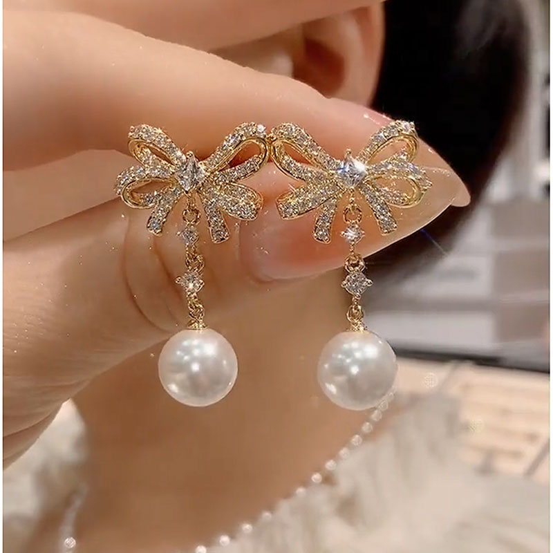 鑲鑽珍珠蝴蝶結耳環
