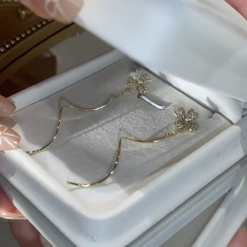 輕奢四葉草流蘇耳線