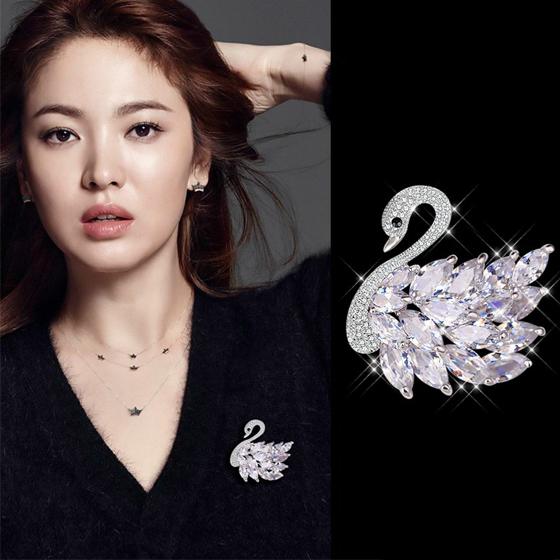 新款天鵝水晶胸針