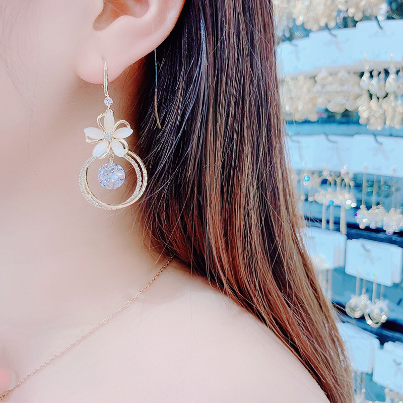 貓眼石五葉花圈圈耳環