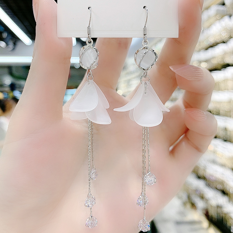 森系貓眼石白色花瓣流蘇耳環