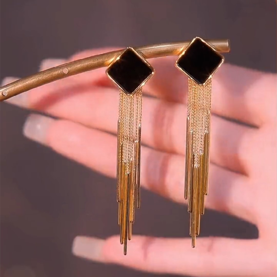 黑色菱形流蘇長款耳環