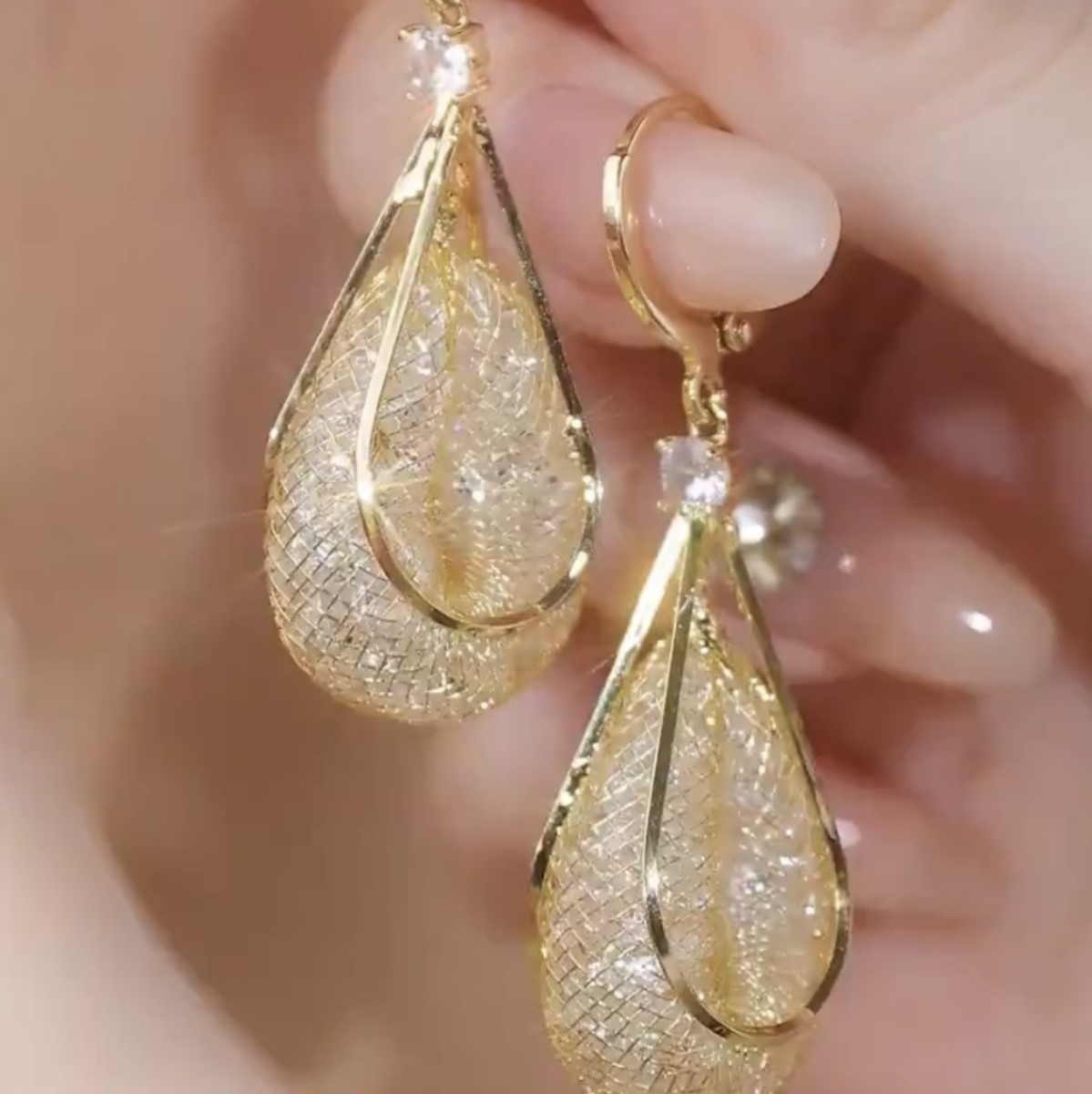 高級感時尚金絲網水滴耳環