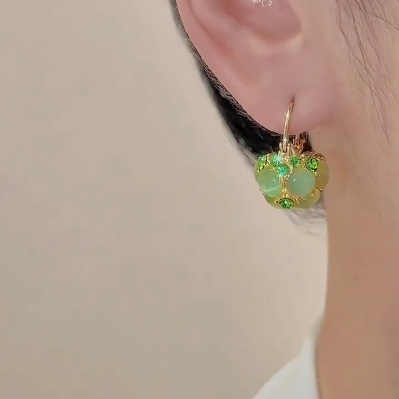 綠色貓眼石花籃耳環