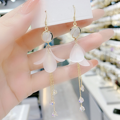 森系貓眼石白色花瓣流蘇耳環
