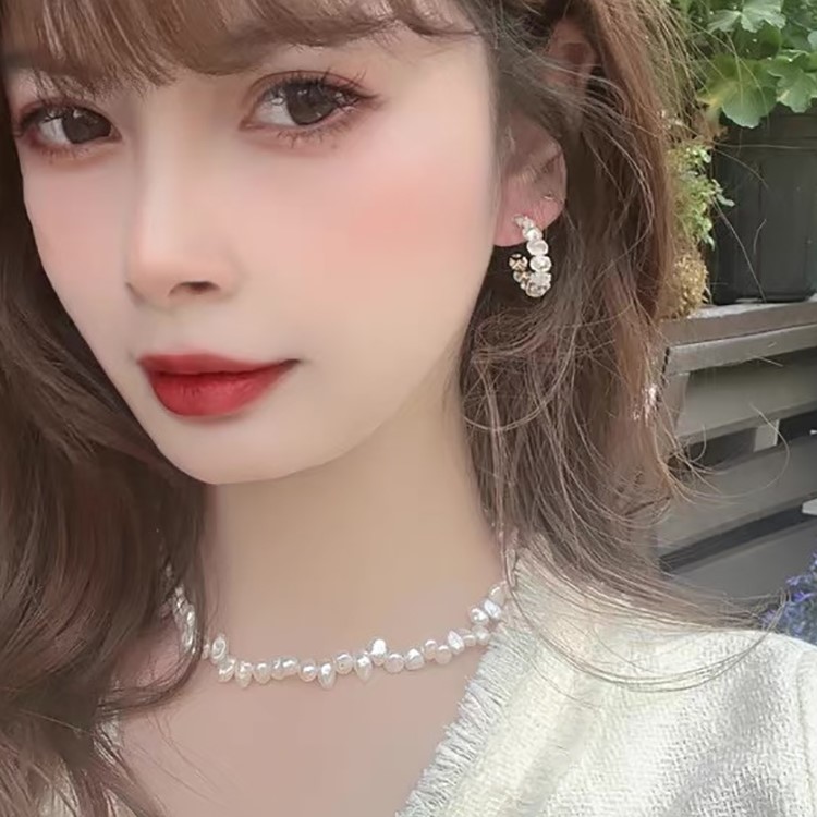 設計感閃鑽貓眼石耳圈