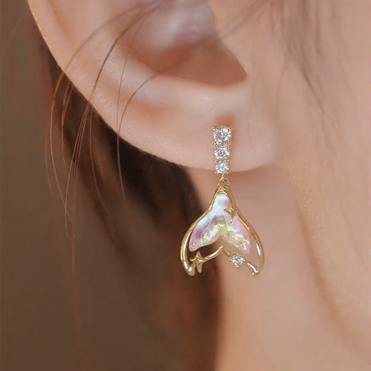 人魚泡沫 粉色鋯石魚尾耳環