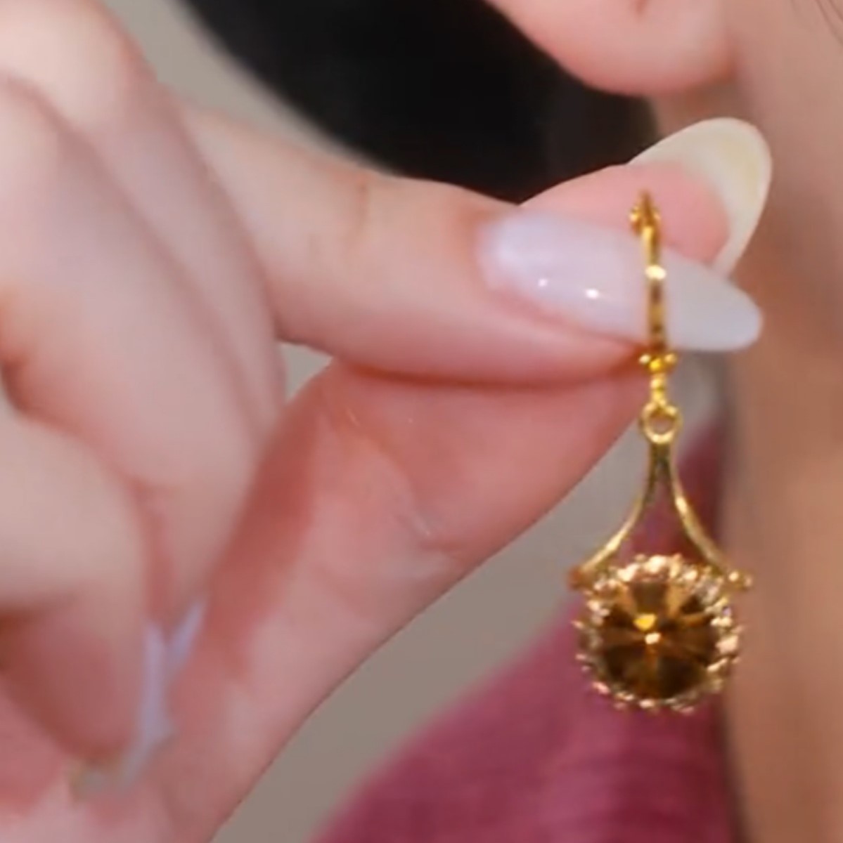 閃鑽鋯石太陽花耳扣耳環