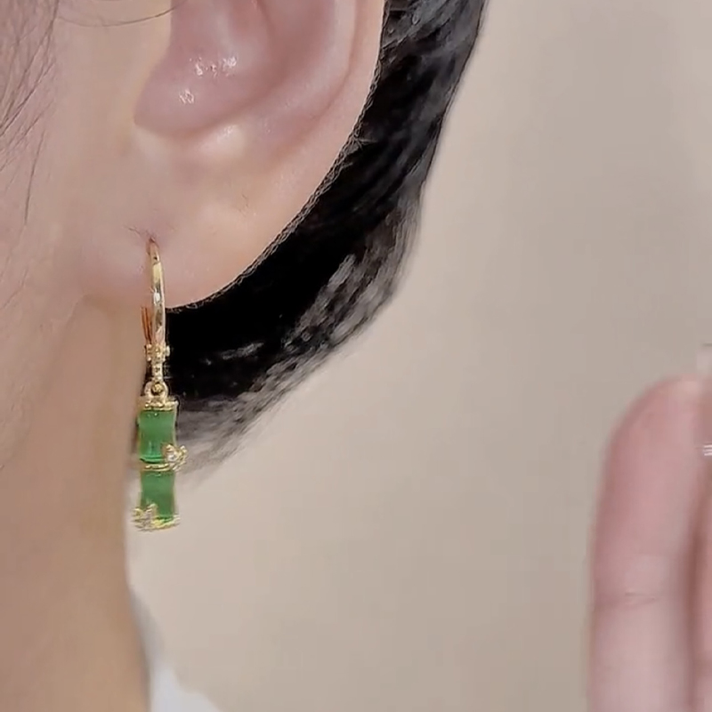綠色竹節貓眼石耳環