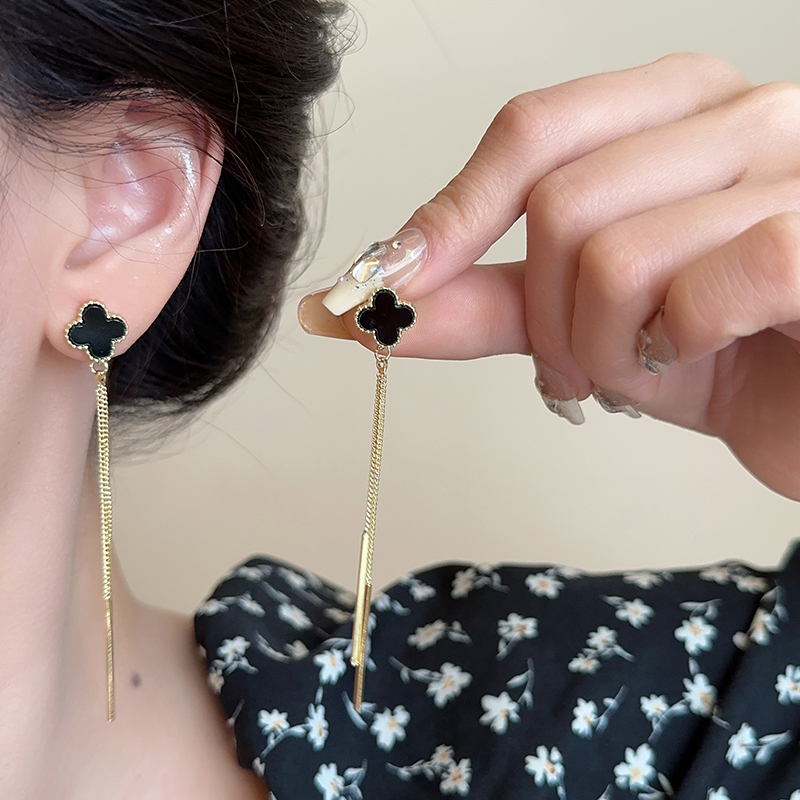 長款四葉草垂墜式耳環