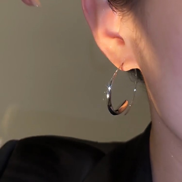 簡約高級時尚光面素圈耳環