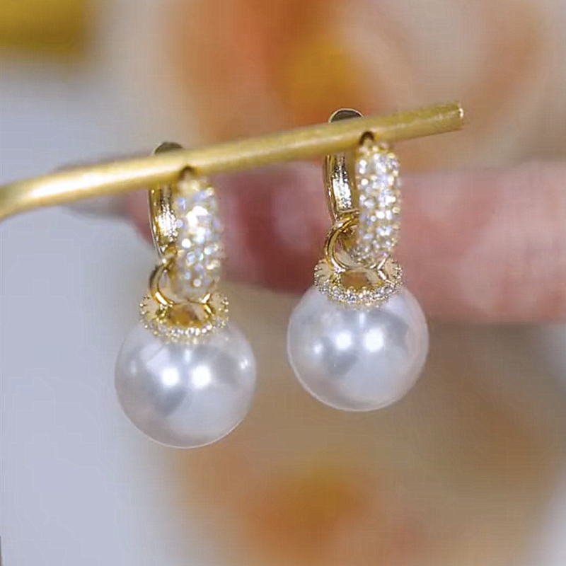 精緻微鑲珍珠鋯石耳環