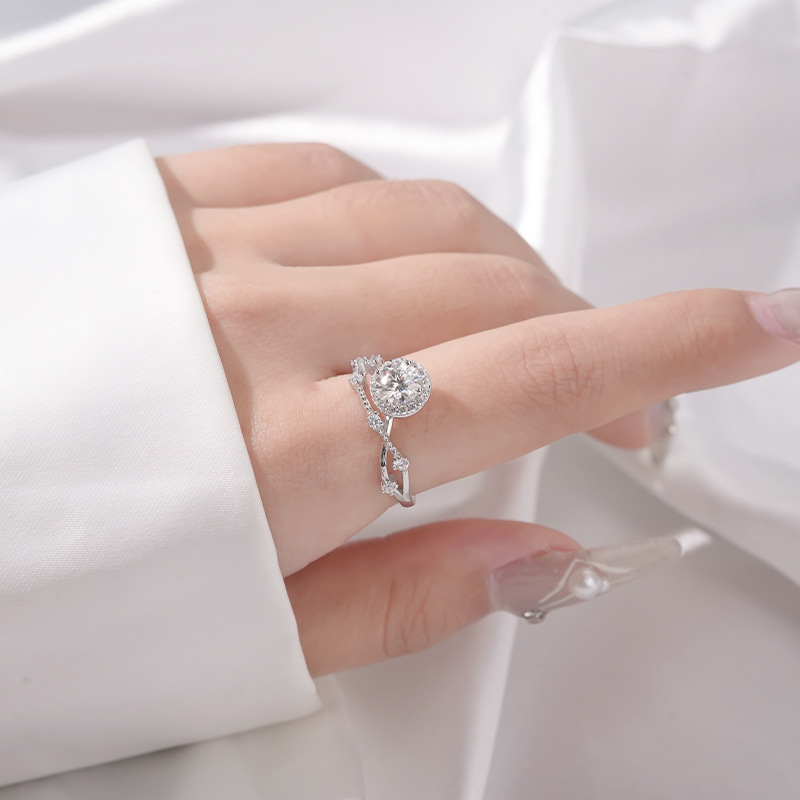 【沫緹甄選】925純銀莫桑鑽石戒指個性輕奢微鑲鋯石520情人節戒指