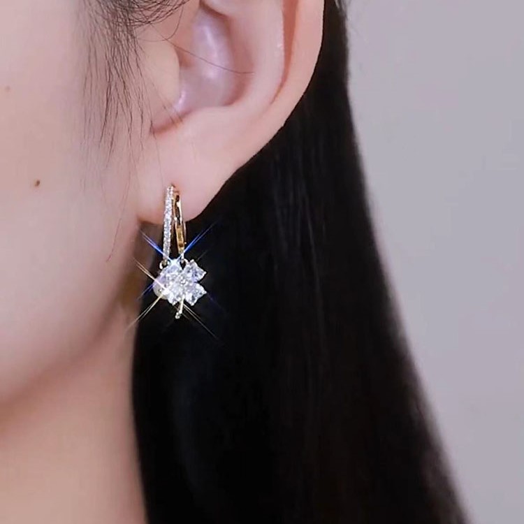 新款時尚珍珠四葉草鋯石耳環