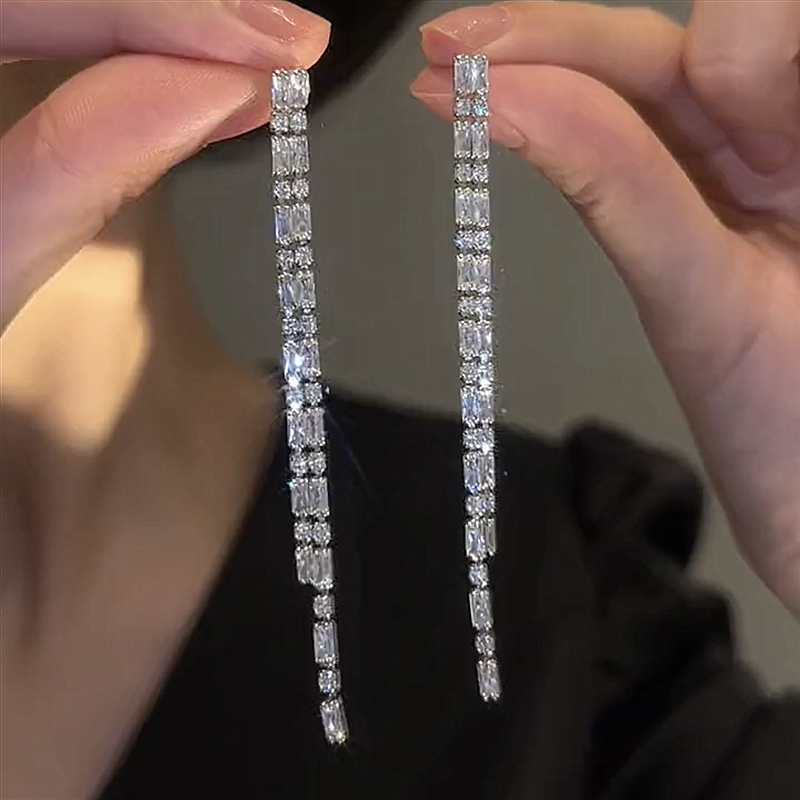 滿天星錬條流蘇耳環 （Earrings）
