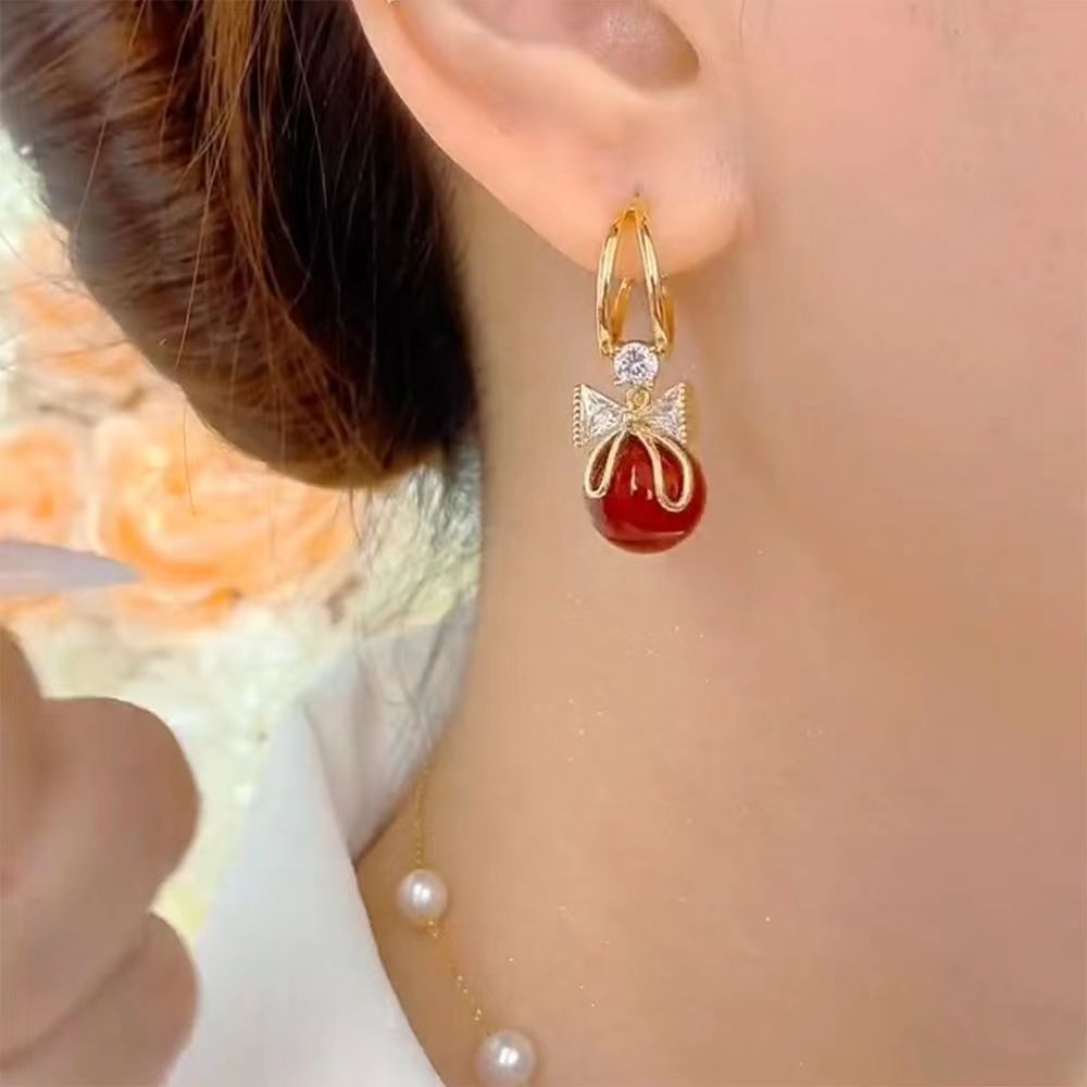 蝴蝶結紅珍珠耳環