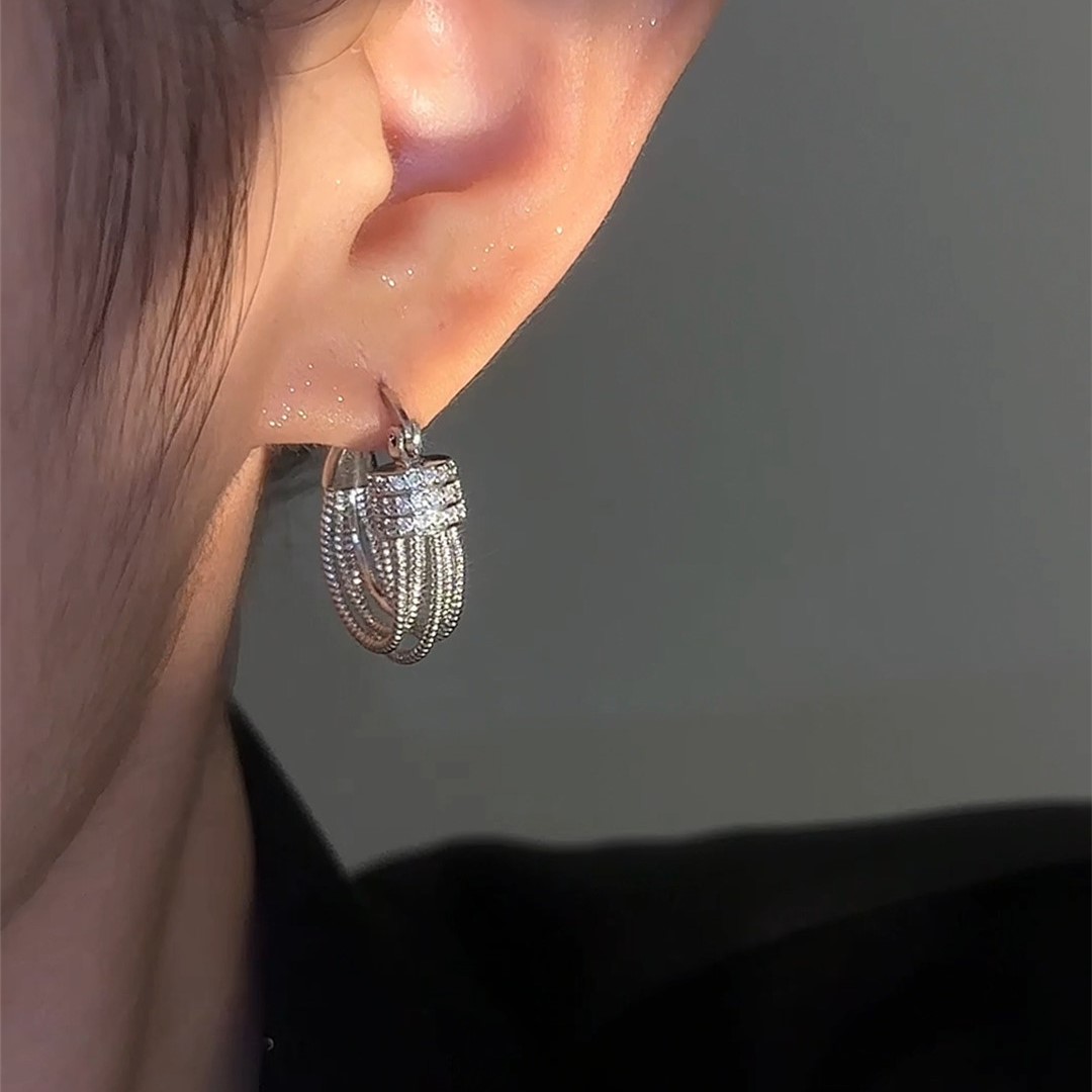 簡約百搭高級感耳圈耳環