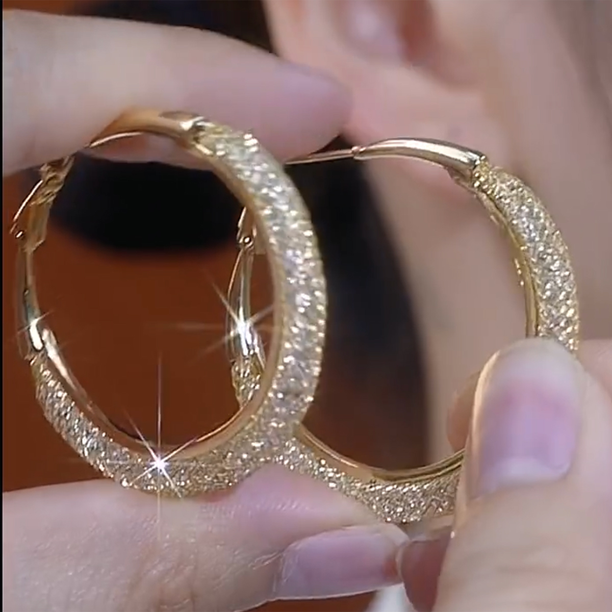 精致高級感大圈圈網狀水晶耳環