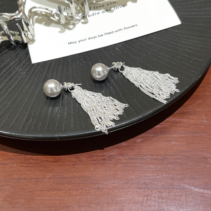 S925銀針銀色瀑布灰珍珠耳環